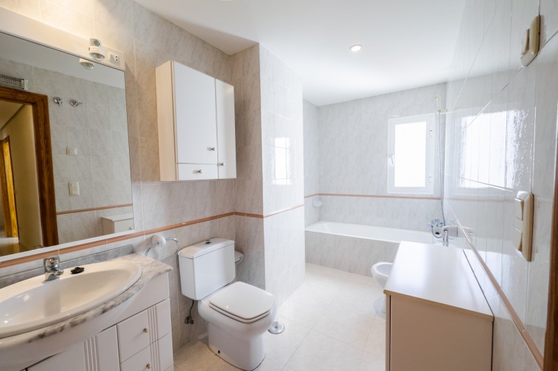 Calpe - Gran apartamento a la venta en pleno centro y cerca del mar, playa arenal !